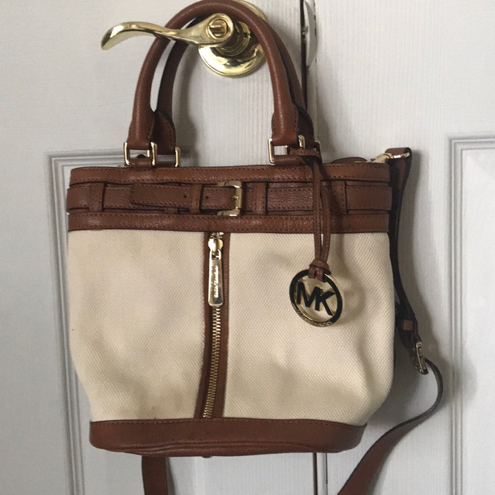MK cute purse🌸🌺🍄